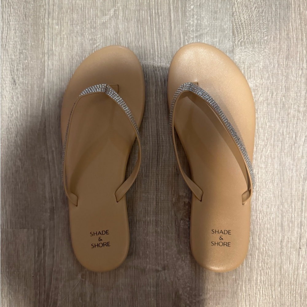 Shade & Shore Tan and Silver Sandals with Cushioned Footbed